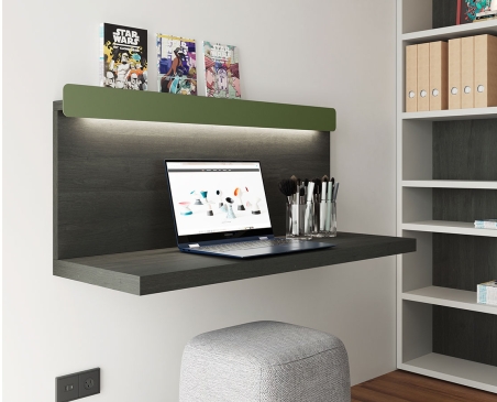 Habitación juvenil con escritorio colgado
