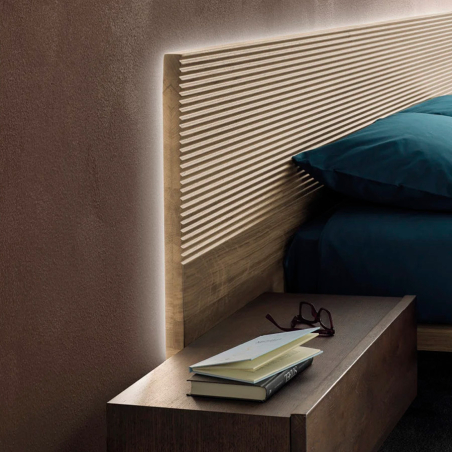 Cama Zen suspendida Devina Nais con fresado e iluminación LED