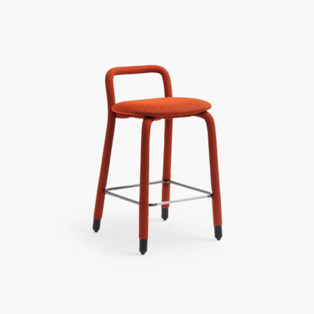 Taburete Pippi Midj tapizado en tela color rojo escorzado