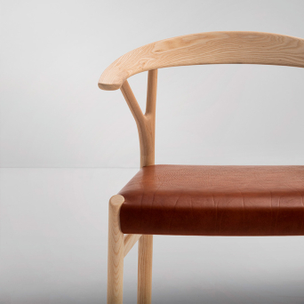 Silla Oslo Midj con estructura de madera de fresno 2