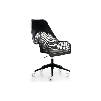 Silla Guapa DPA con base de 5 radios giratoria y asiento en cuero de malla color negro