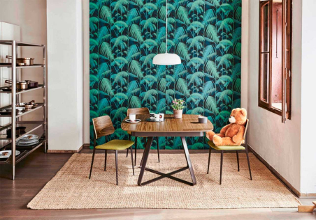 Ambiente de comedor con sillas Joe M TS-LG