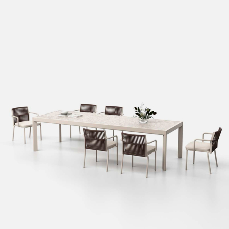 Mesa de exterior Tempo con estructura de aluminio y tapa en Dekton