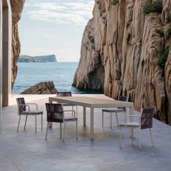 Silla de exterior Tempo con estructura de aluminio, respaldo trenzado y cojín de asiento 2