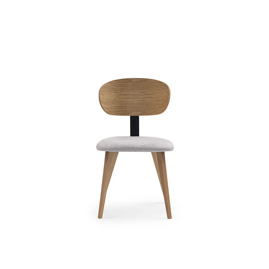 Silla Alma RM con patas y respaldo en madera y asiento tapizado en tela gris claro