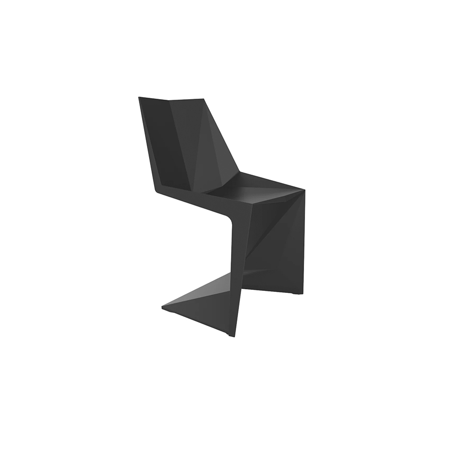 Silla Voxel de Vondom de polipropileno acabado en negro vista lateral