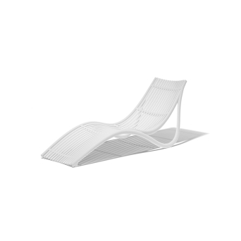 Tumbona Ibiza de polipropileno de la firma de diseño Vondom, acabado blanco 2