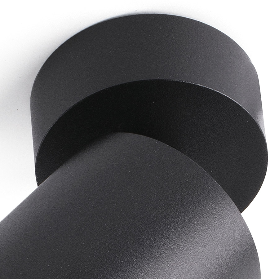 Detalle de la Lámpara proyector Stan de Faro Barcelona, en negro mate