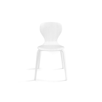 Silla Ears de la firma de diseño Viccarbe, fabricada en chapa de madera natural acabado roble mate, vista frontal 2