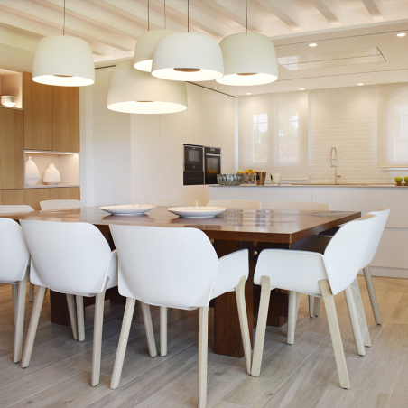 Modelo de silla para comedor, despacho o contract en Muebles Lara
