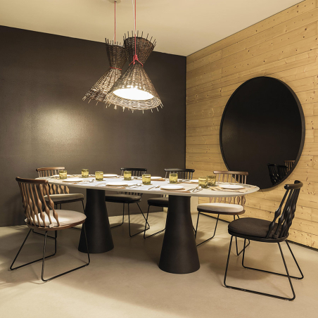 Mesa comedor Reverse Conference Andreu World negra