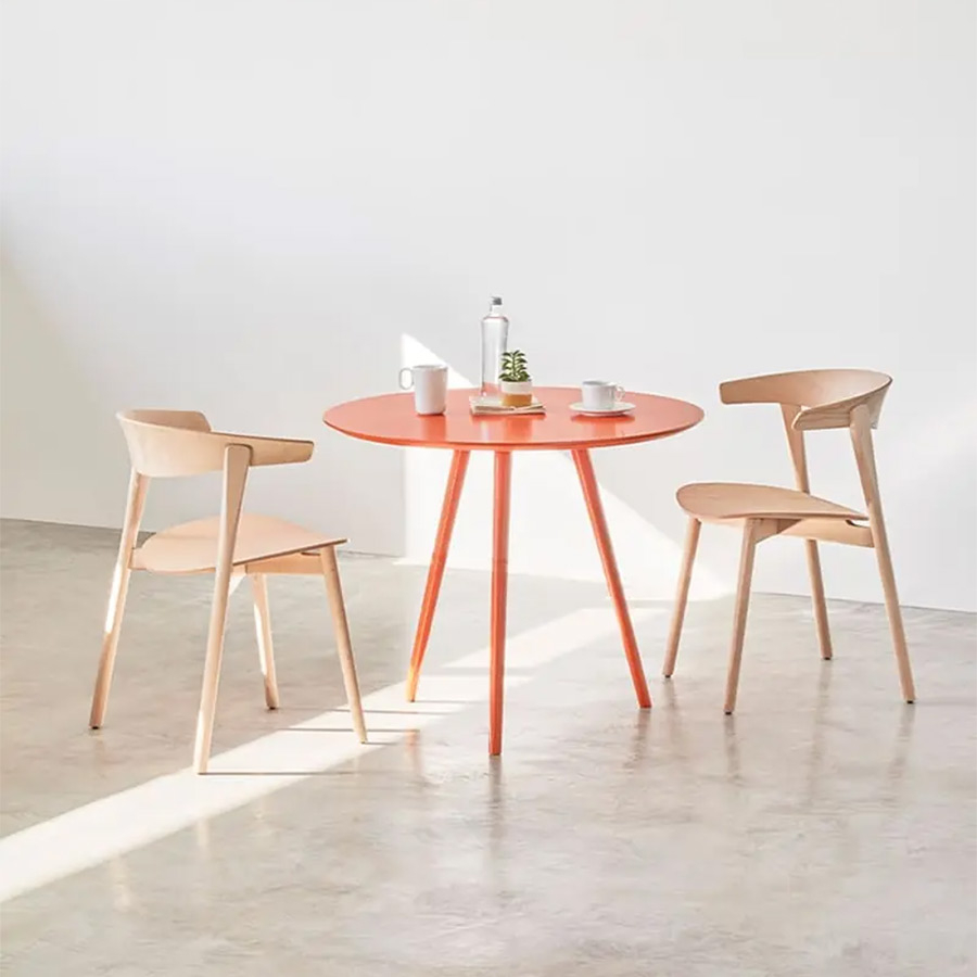 Sillas con estructura de madera de haya Muebles Lara