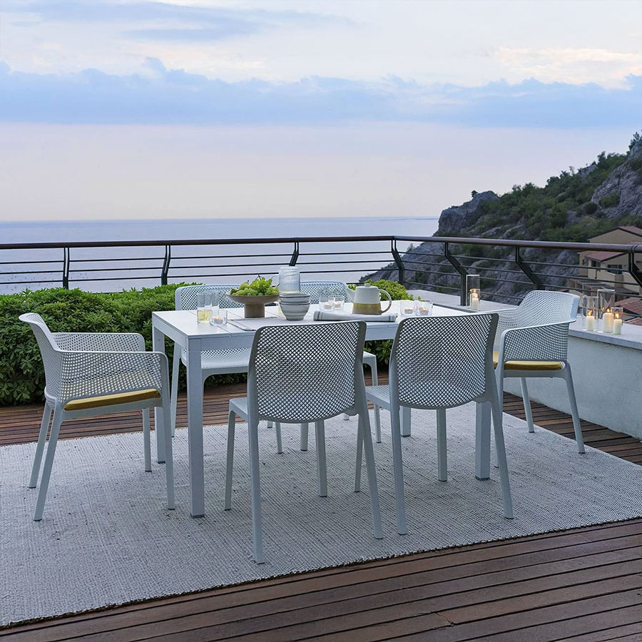 Silla de terraza Net confort antracita ambiente terraza