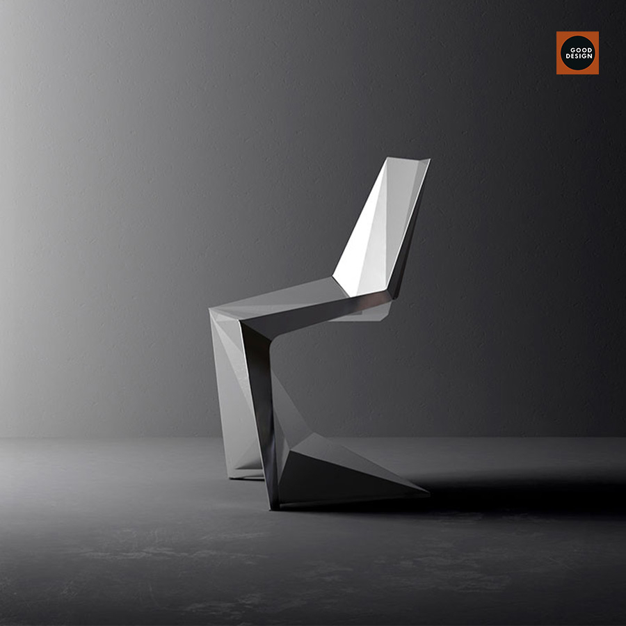 Silla Voxel de Vondom, acabado negro con logo de premio