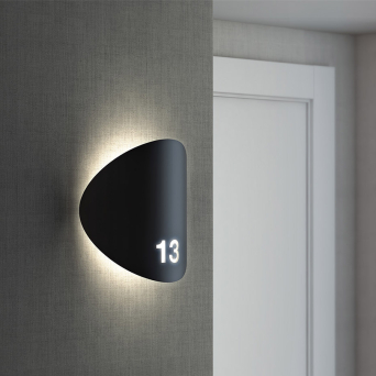 Aplique de pared Lune acabado negro mate, con pantalla interior de polietileno translúcido, de Estiluz 2