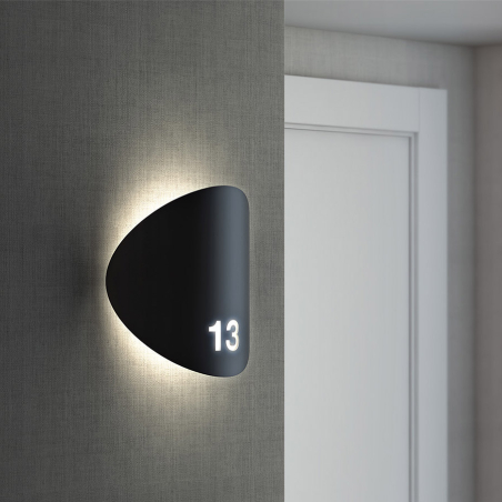 Aplique Lune en pared, de Estiluz