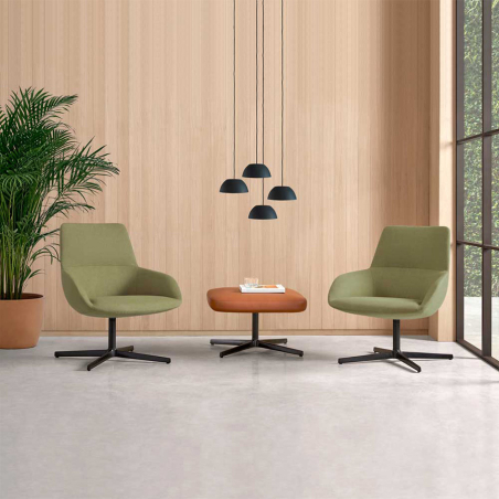 Sillón Dunas lounge de la firma Inclass en verde y respaldo medio en ambiente