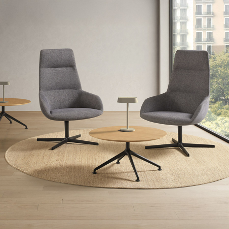 Sillón Dunas lounge de la firma Inclass en gris y respaldo alto en ambiente
