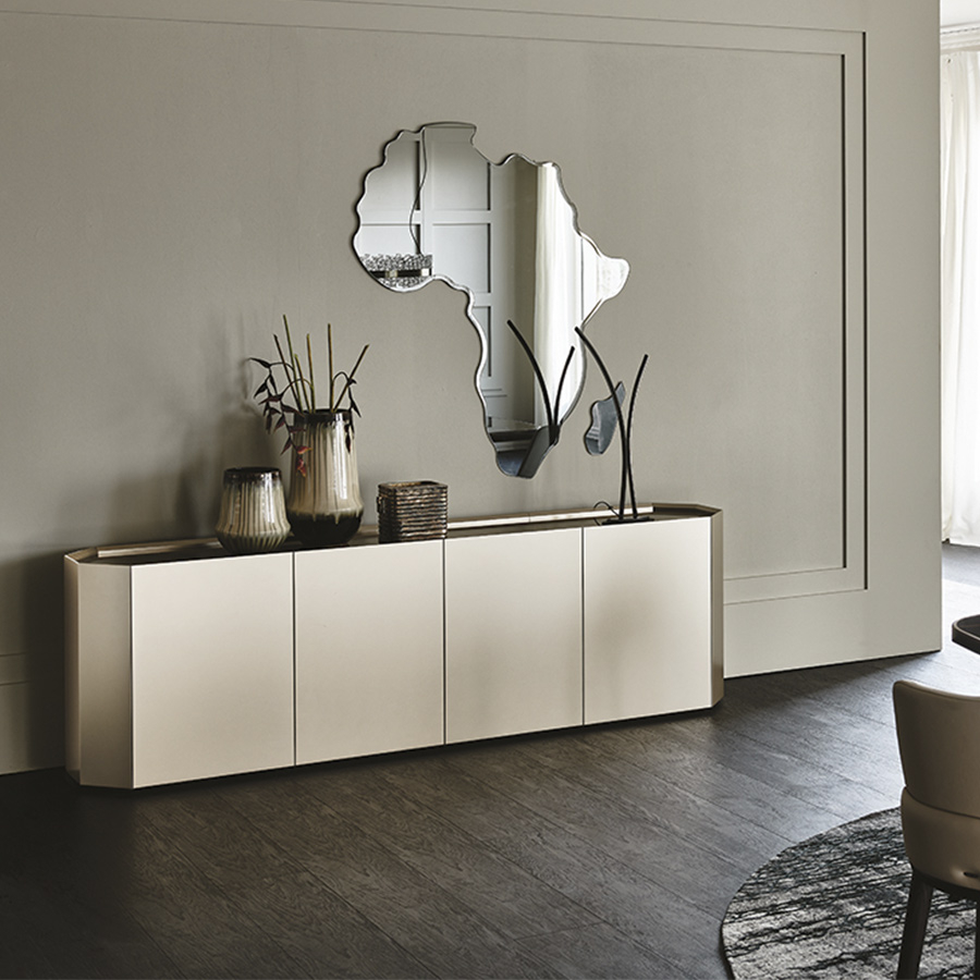 Vista en ambiente del Aparador Chelsea de Cattelan Italia, acabado madera lacado blanco