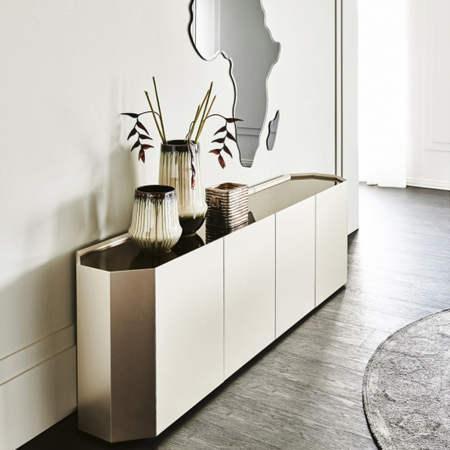 Perfil del Aparador Chelsea de Cattelan Italia acabado dorado