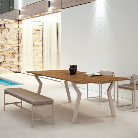 Conjunto de terraza con banqueta Nespolo en color beige