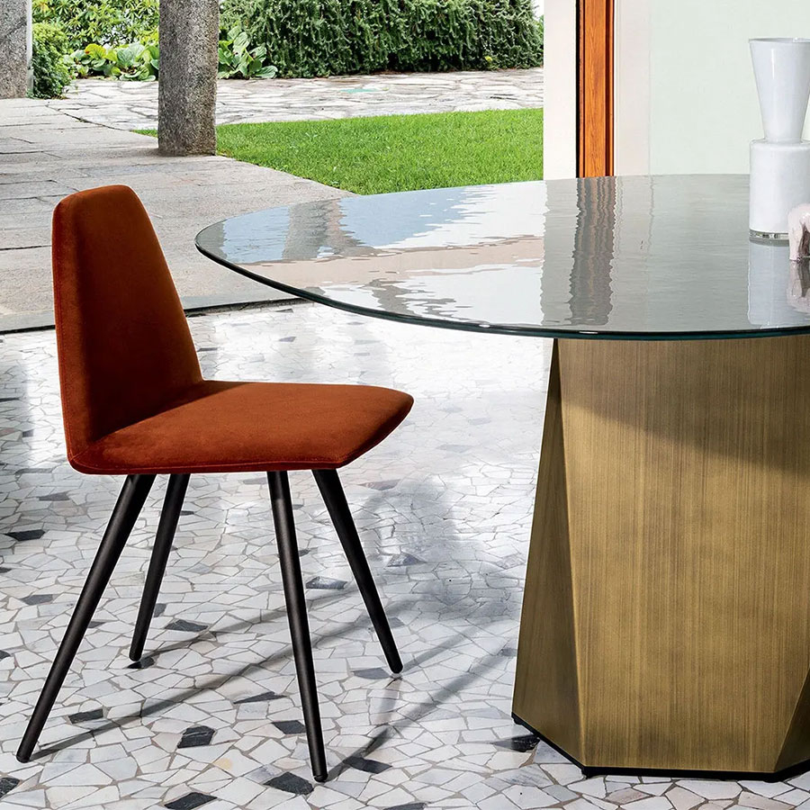 Vista ampliada de la Silla Sila Cone Shaped de Sovet, acabado tela