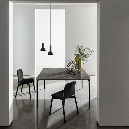 Vista en ambiente de la Mesa Slim Cuadrada de la firma de diseño Sovet Italia