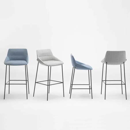 Taburete moderno de diseño Dunas XS con pies metálicos, en diferentes acabados
