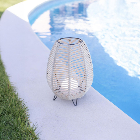 Lámpara Meisy de El Torrent en piscina