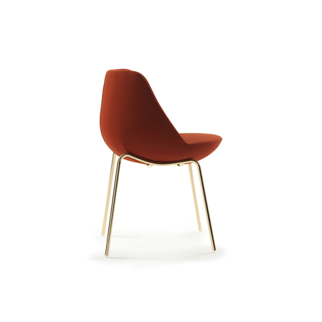 Vista lateral de la silla Magnum de Sancal, con patas metálicas doradas y asiento tapizado en granate