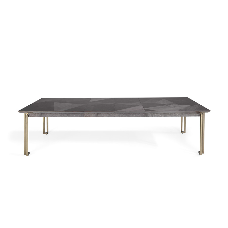 Mesa de la colección Bond de Hurtado en formato extensible.