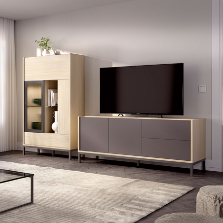 Vitrina Duo 42 de Rimobel en ambiente.