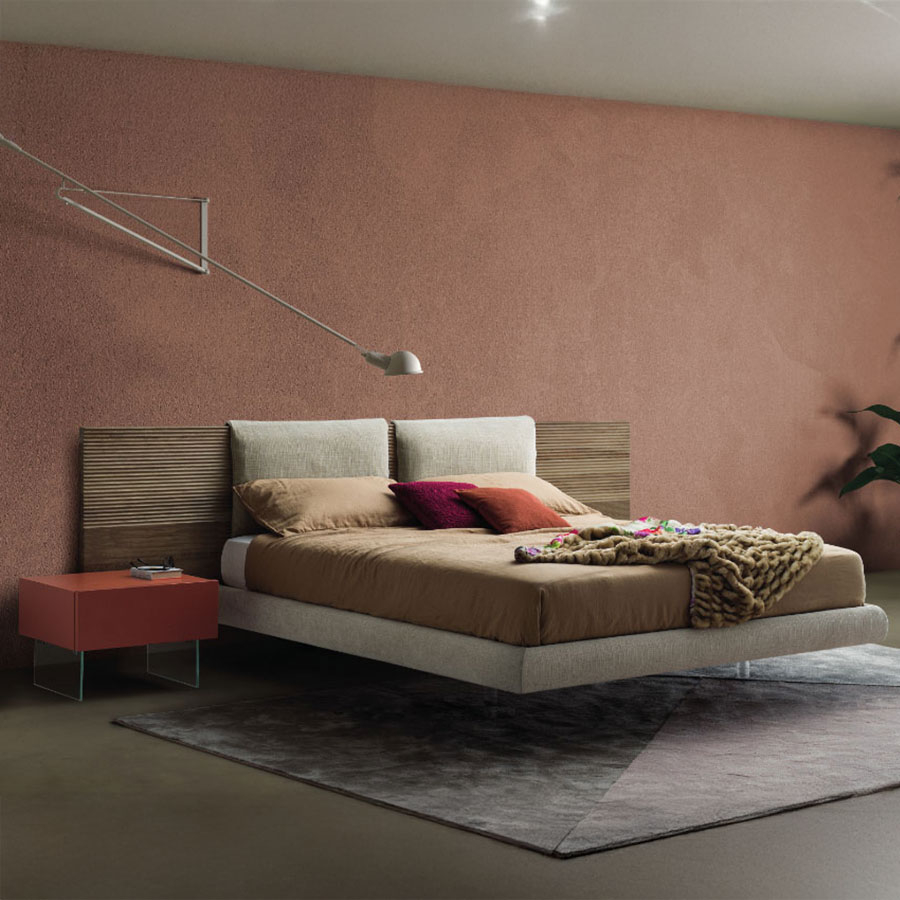 Mesita de noche Brick de Devina Nais en ambiente de dormitorio