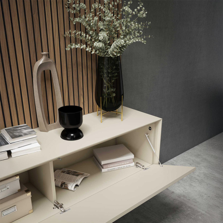 Detalle del módulo horizontal con puerta abatible del Salón ID08 de BoCubi