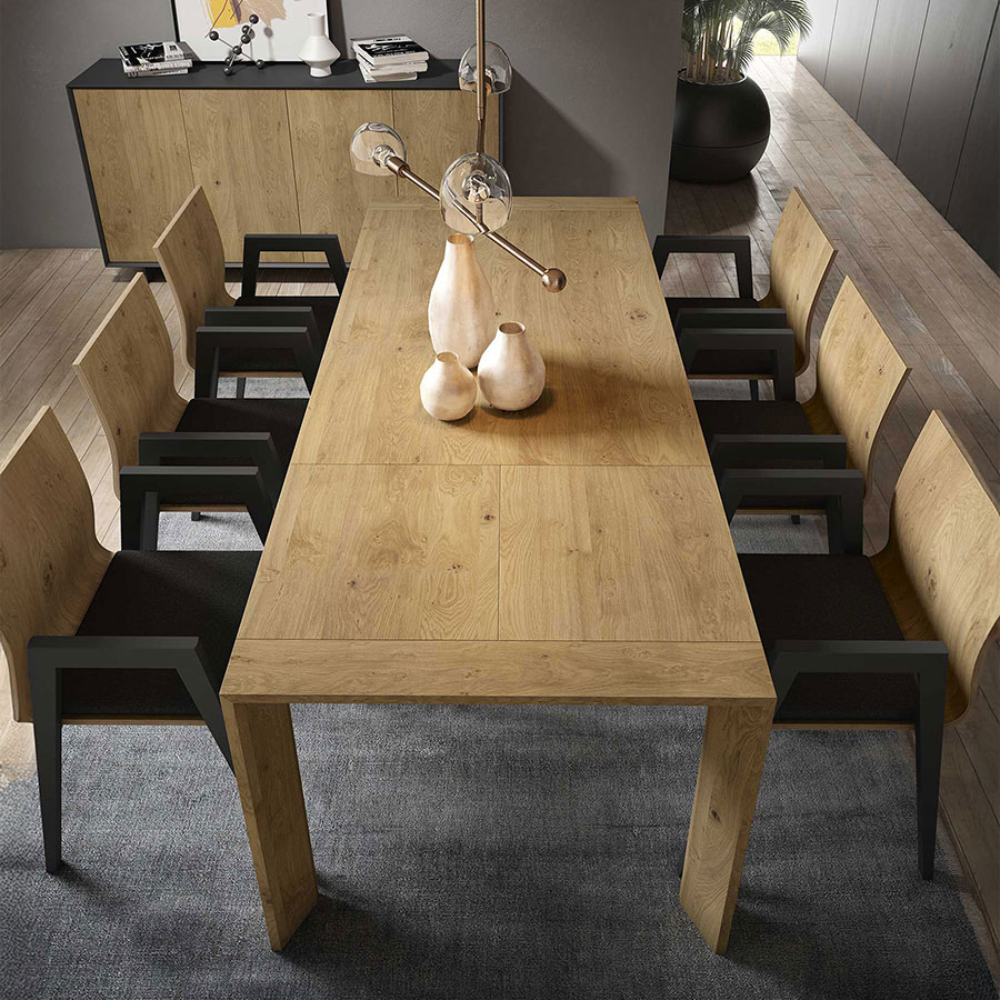Plano cenital de la Mesa extensible Dexter de BoCubi, rectangular y con gran espacio