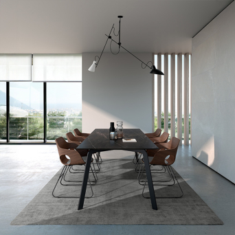 Mesa Kone porcelánica de Loyra. 2
