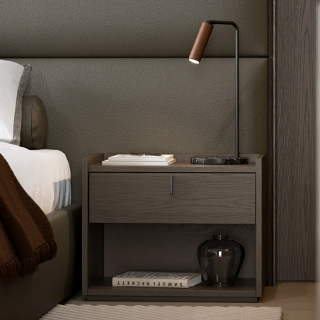Mesita de noche Colline de la firma Evanyrouse, fabricada en chapa de madera natural
