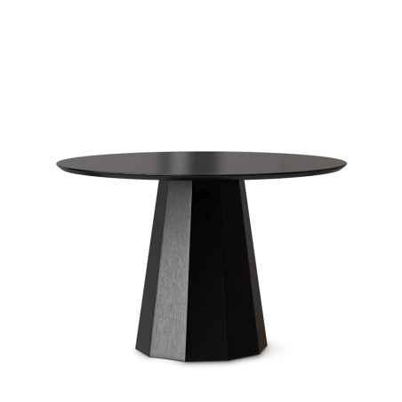 Mesa de comedor Regina, de Somcasa, acabado roble negro