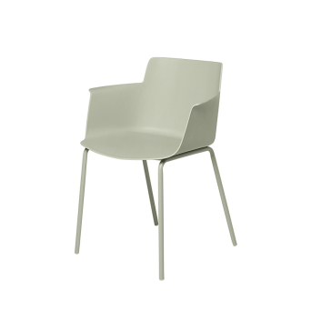 Silla Dolly de Somcasa en acabado beige y vista escorzada. 2