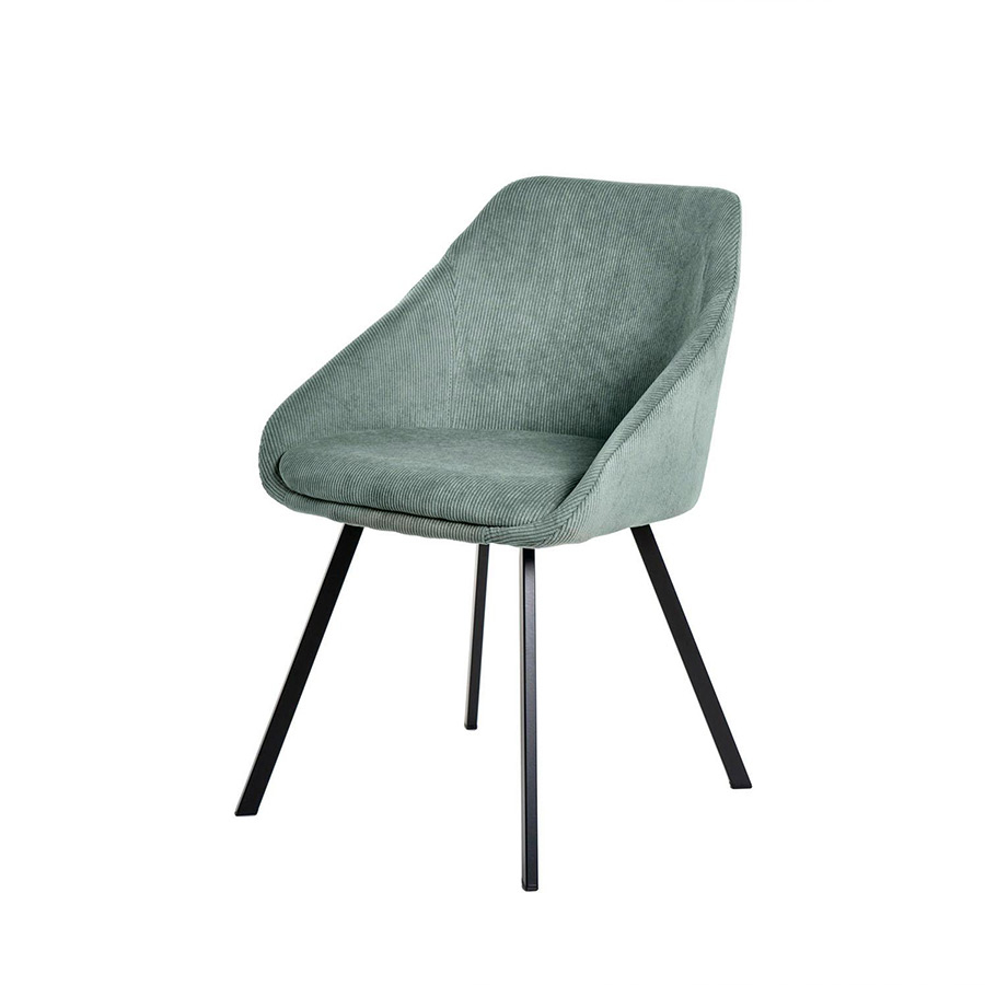Silla Macie de Somcasa en acabado menta y vista escorzada.