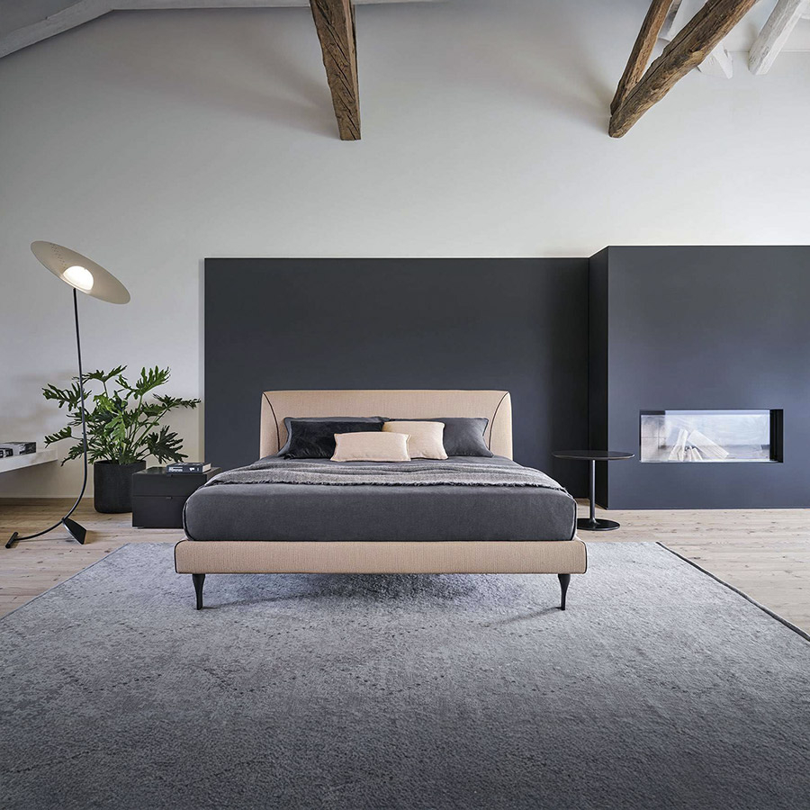 Cama Ès de la firma de diseño Twils en acabado crema y vista frontal.