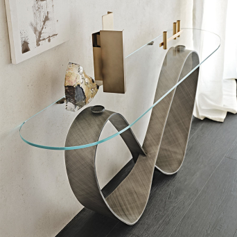 Consola Butterfly de Cattelan Italia, con estructura acabado bronce y tapa de cristal transparente