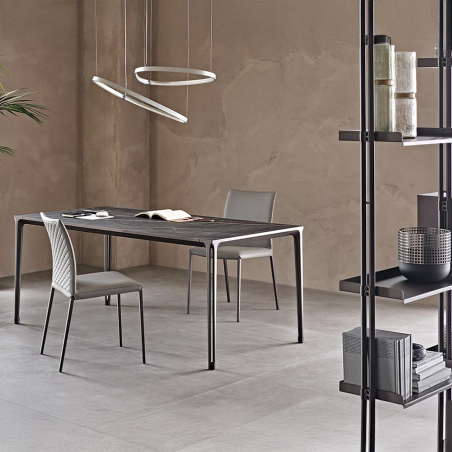 Mesa Boulevard Keramic de Cattelan Italia integrada en ambiente de comedor