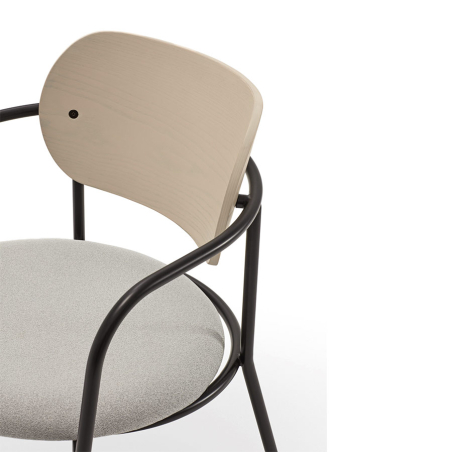 Detalle del respaldo y el asiento tapizado de la Silla Eclipse de Teulat