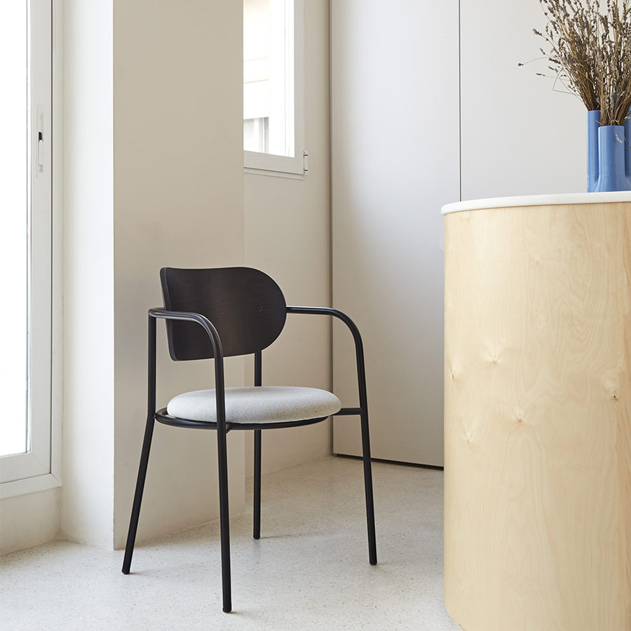 Silla Eclipse de Teulat, acabado del respaldo negro