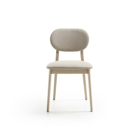 Silla Cedro de la marca nacional Pemi en tapizado butan 7 y vista frontal.