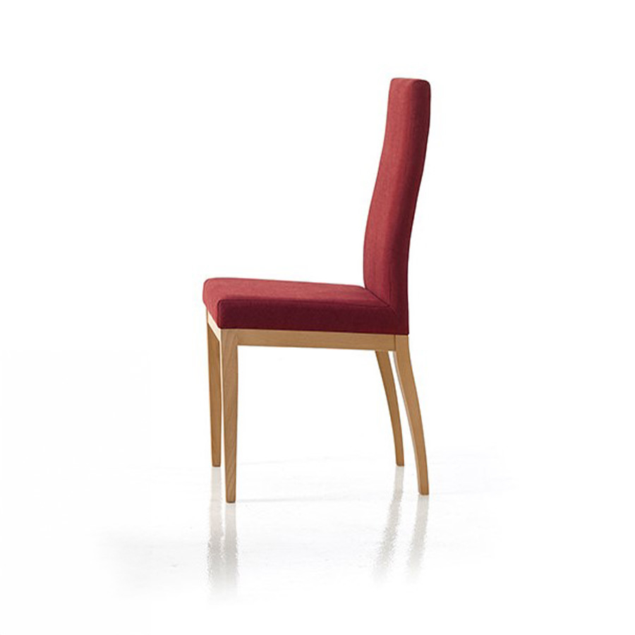 Silla Magic de la marca nacional Pemi en tapizado Armani 12.