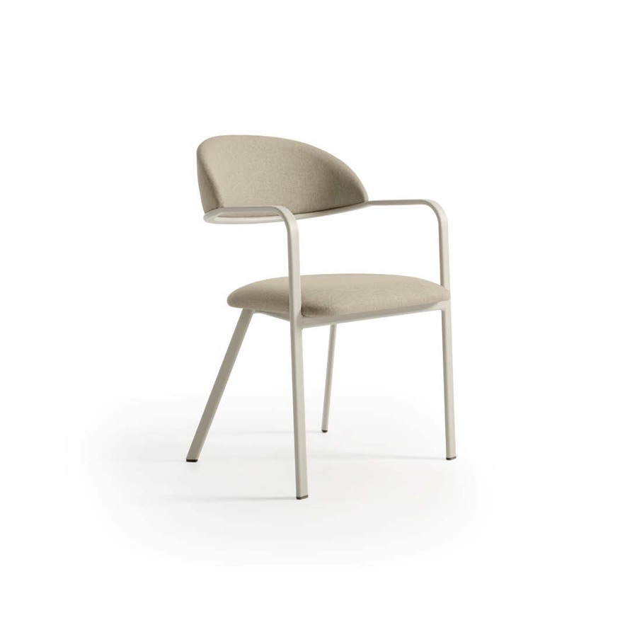 Silla Wim de la marca de nacional Pemi en tapizado Taipei 5 y vista lateral.