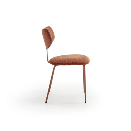 Silla Lima de la marca nacional Pemi Mobiliario en tapizado Arnol 9 y vista lateral.