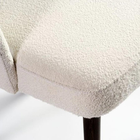 Detalle del tapizado en tela de la Silla Lexi de Crisal Decoración